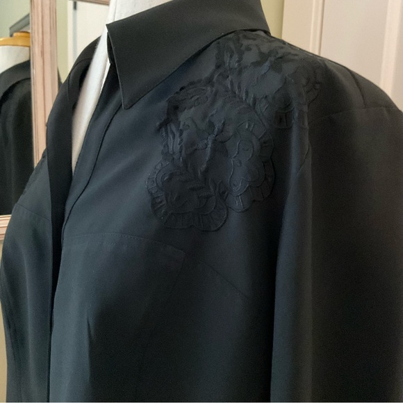 COVINGTON, BLACK EMBROIDERED VELOUR BLOUSE, SIZE: L - Picture 4 of 12